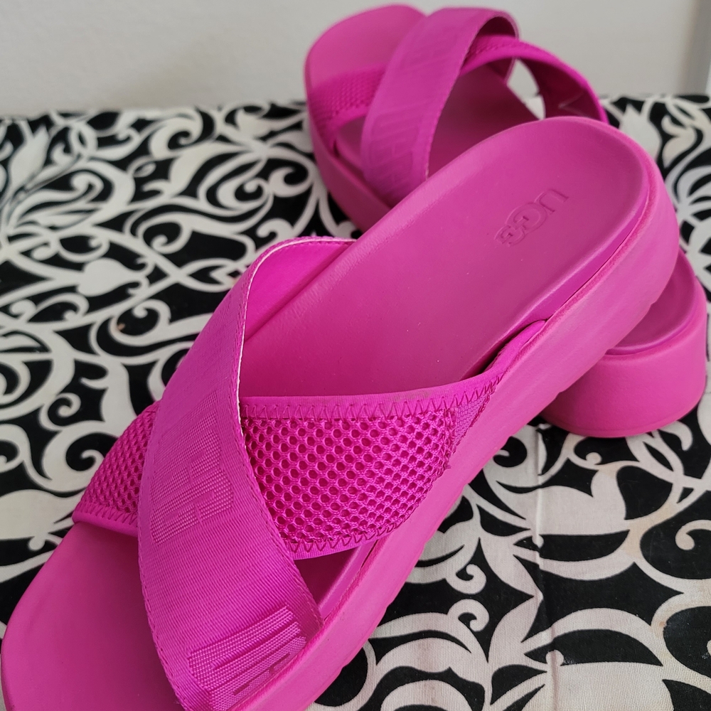 Ugg Women's Pink Slide Sandals